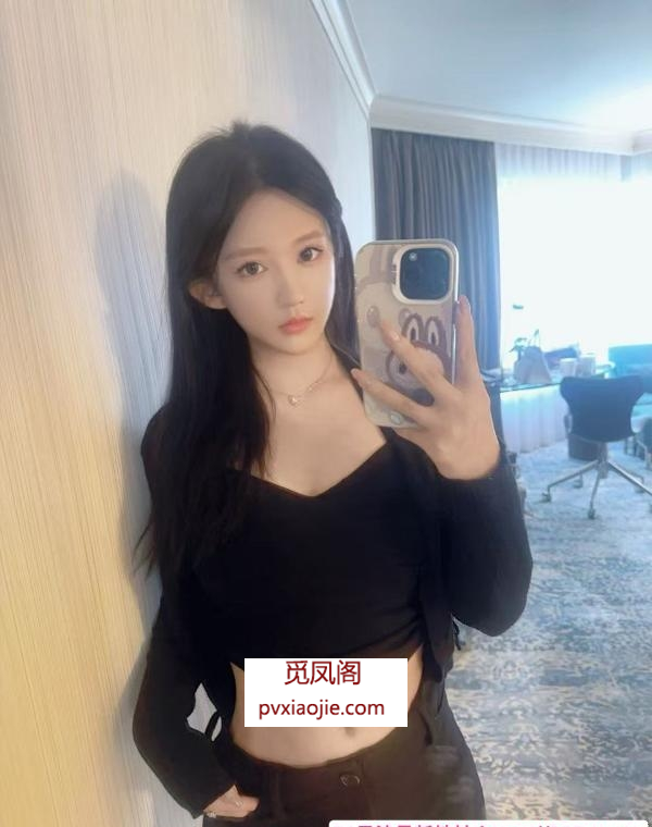 青春羞涩美少女