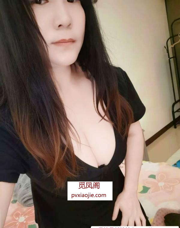 虎丘大胸口爆玲儿