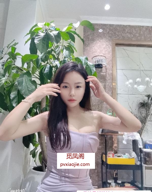 胸软手感好温柔妹子