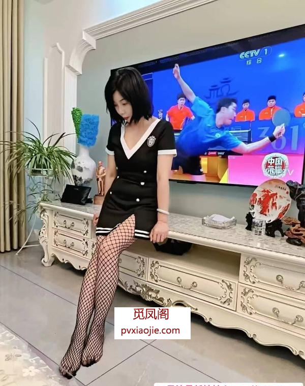 瑶海细长黑丝美腿