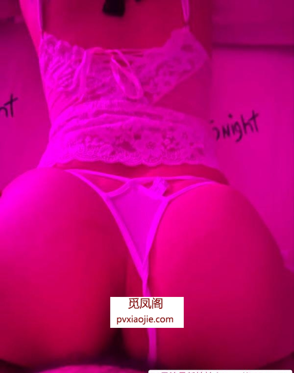 徐东美乳翘臀少妇