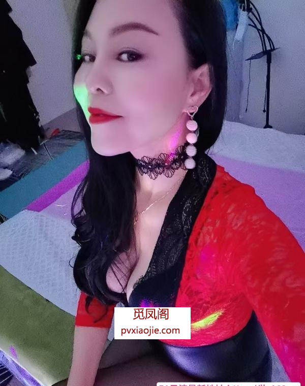 肉丝美臀娇娘